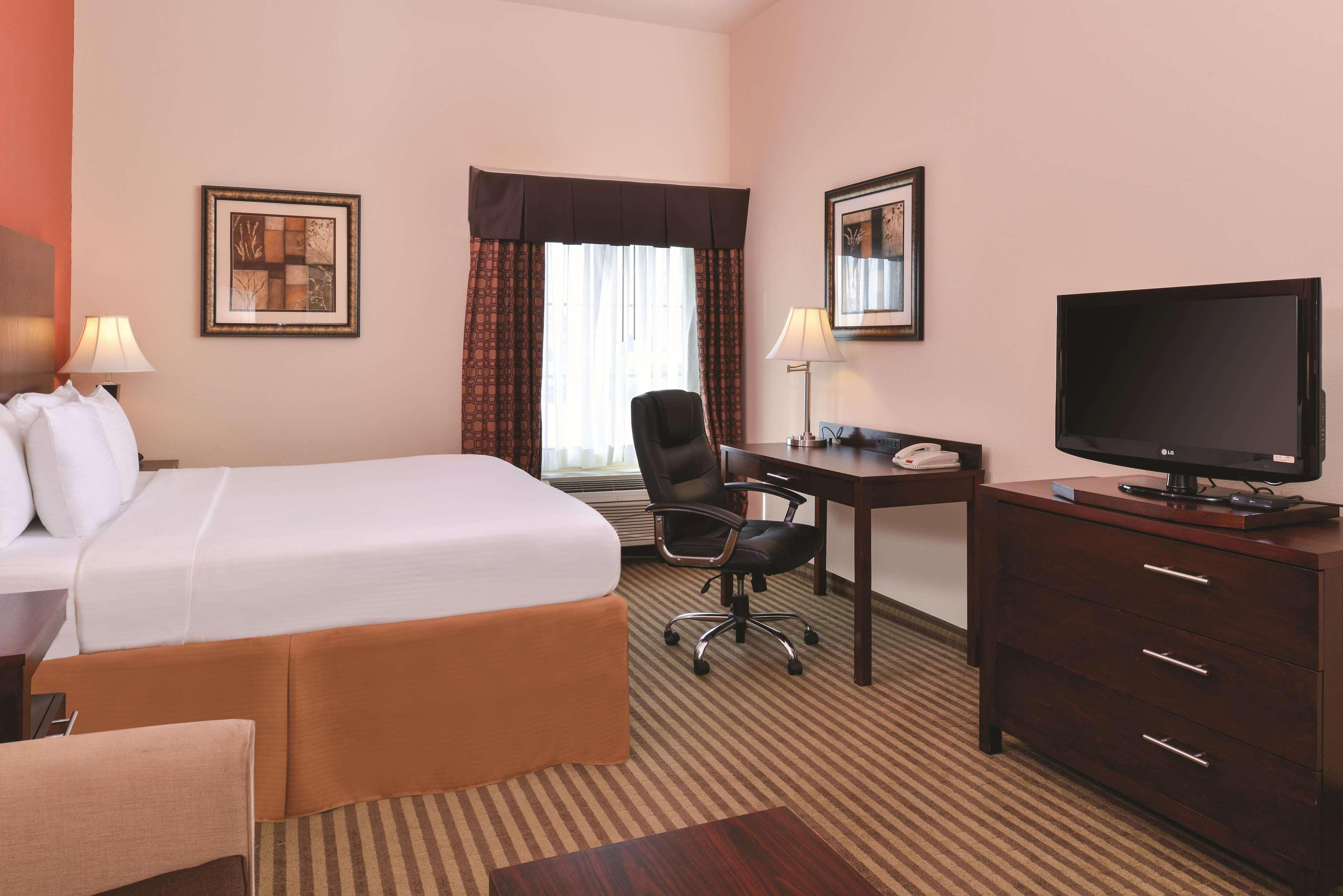 Hotel La Quinta By Wyndham Woodward Extérieur photo