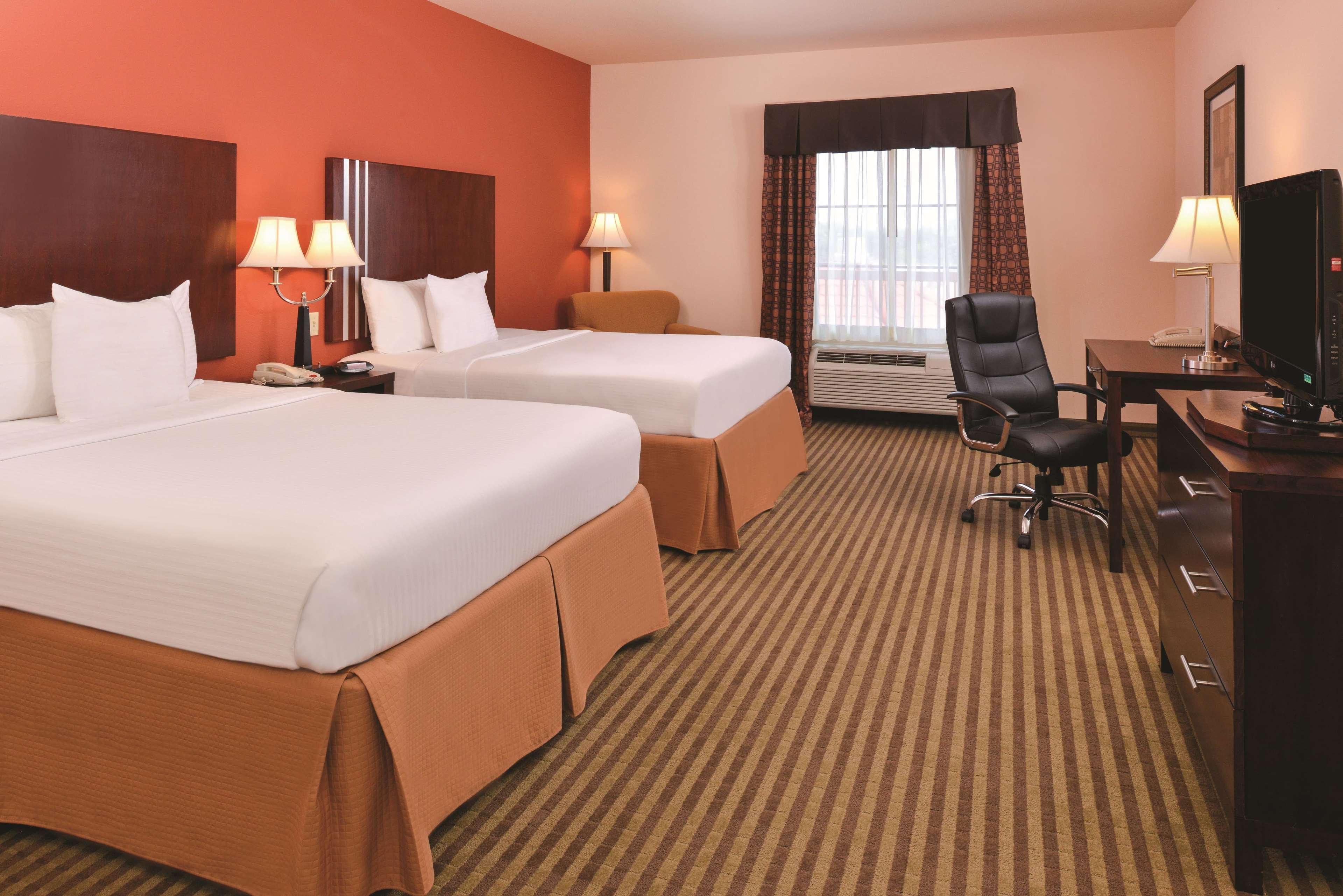 Hotel La Quinta By Wyndham Woodward Extérieur photo