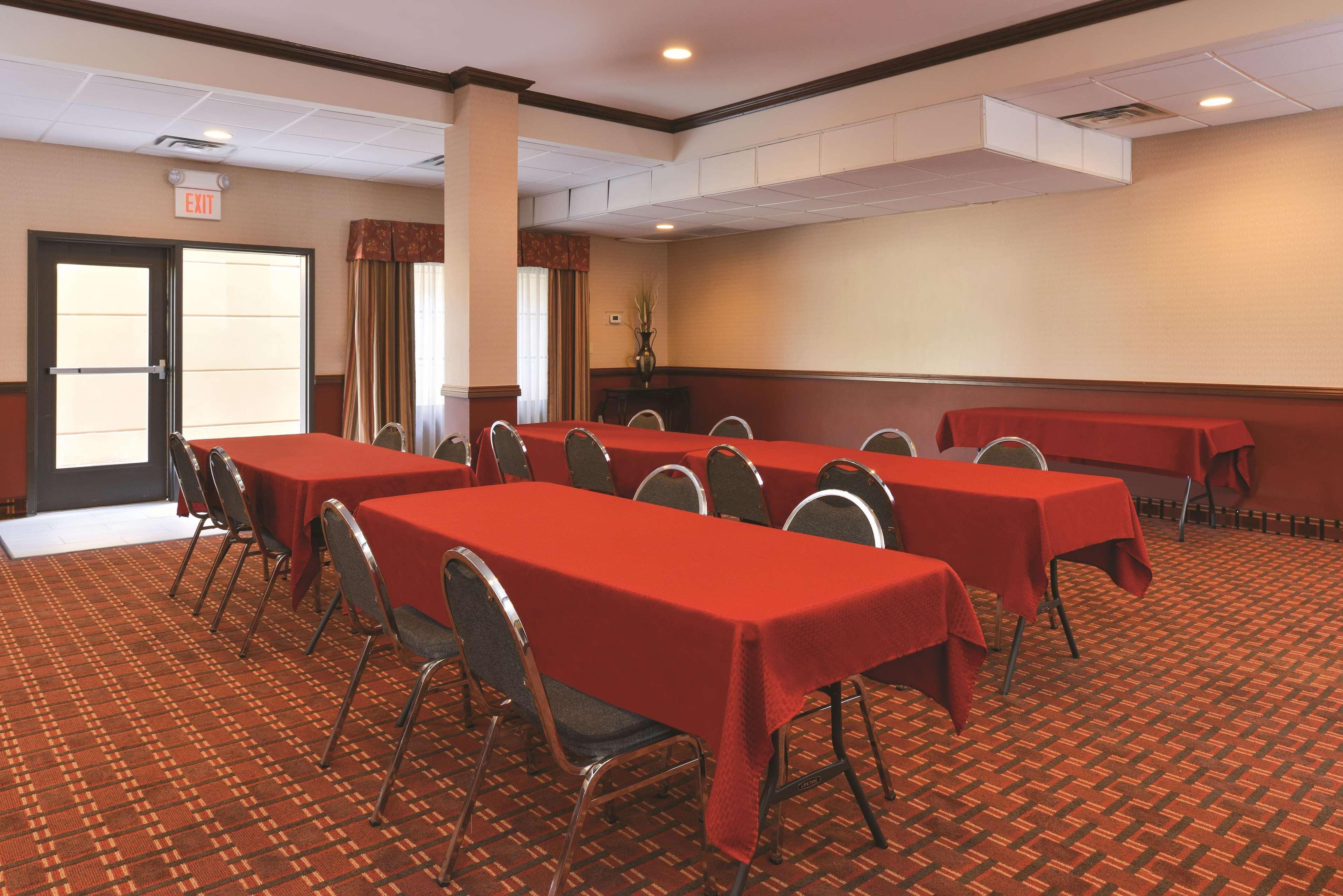 Hotel La Quinta By Wyndham Woodward Extérieur photo