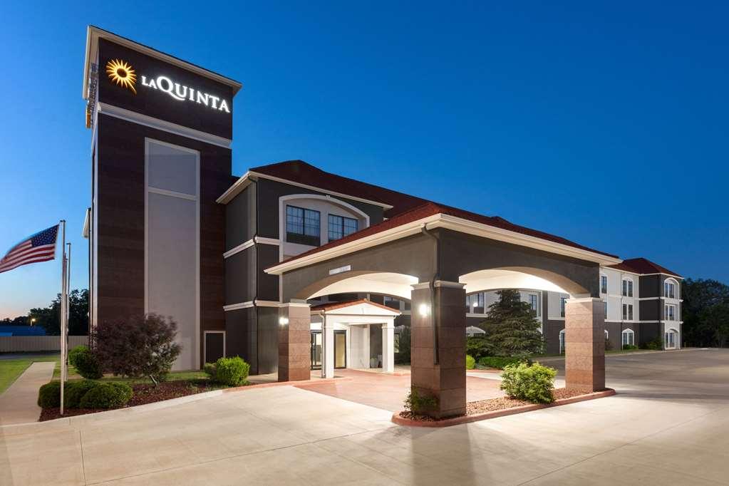 Hotel La Quinta By Wyndham Woodward Extérieur photo