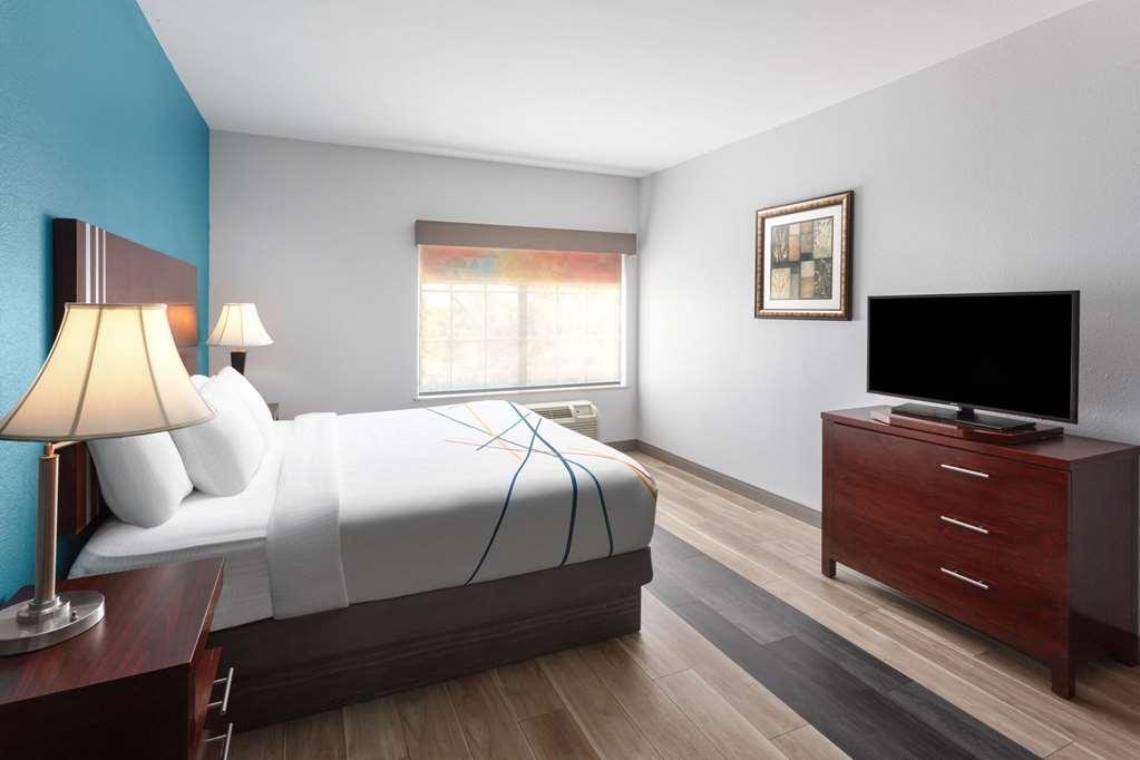 Hotel La Quinta By Wyndham Woodward Chambre photo